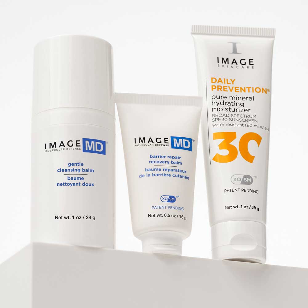 Post_Treatment_Essentials_Kit_Lifestyle Post-Treatment Essentials -pakkaus
